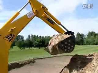 国产12挖机干活视频,展现中国制造实力